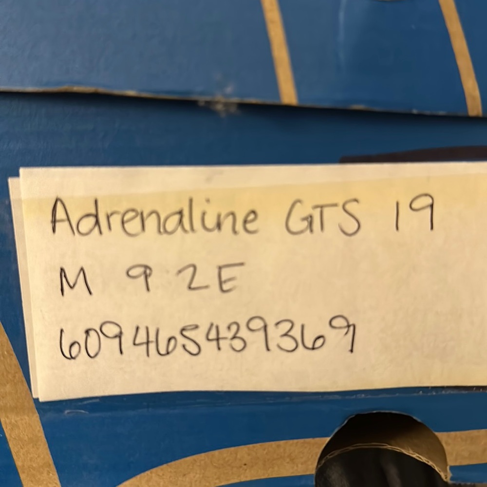 NIB - Brooks - Adrenaline GTS 19